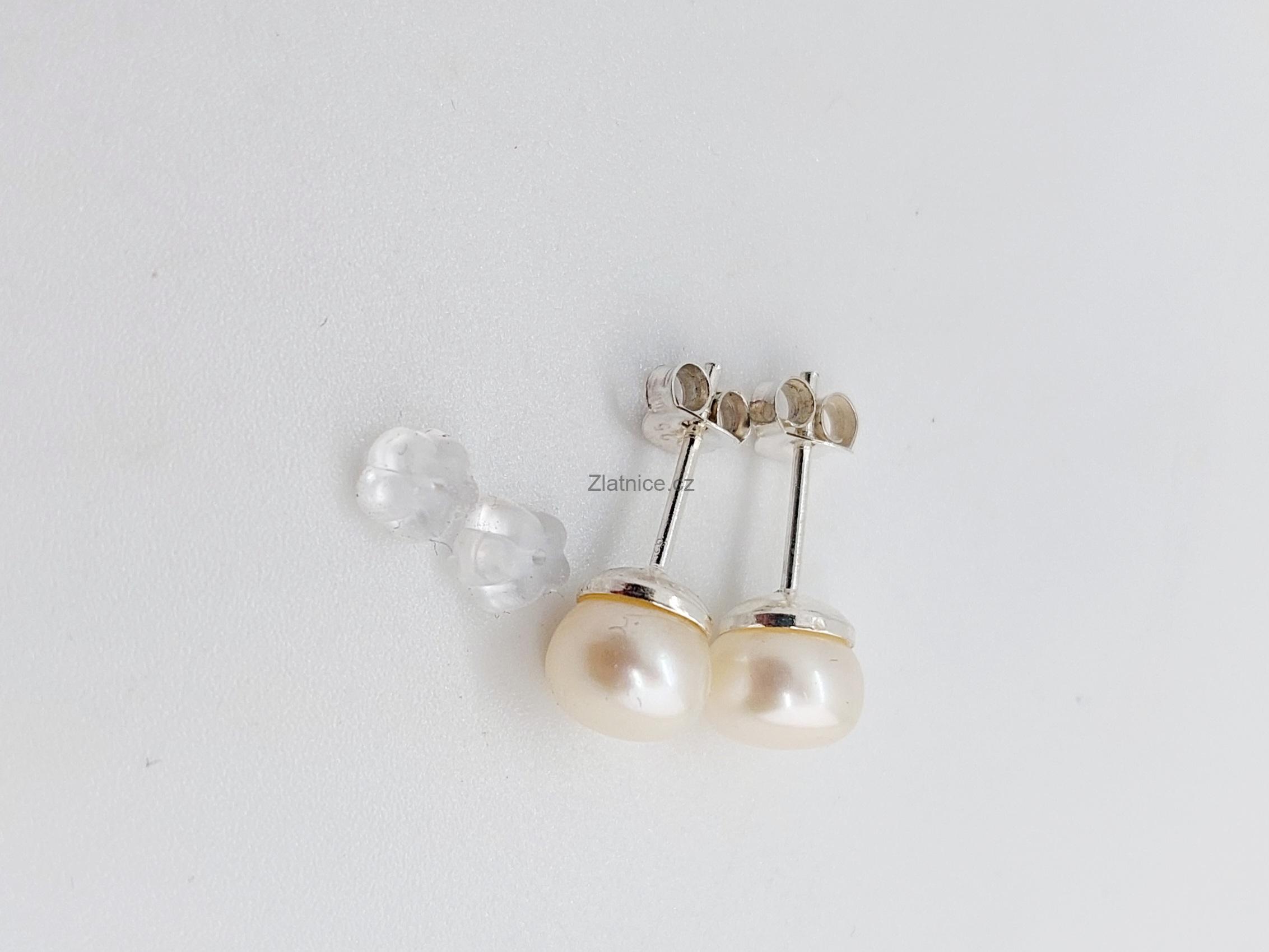 Stříbrné náušnice pecičky s perlami 7,5 mm