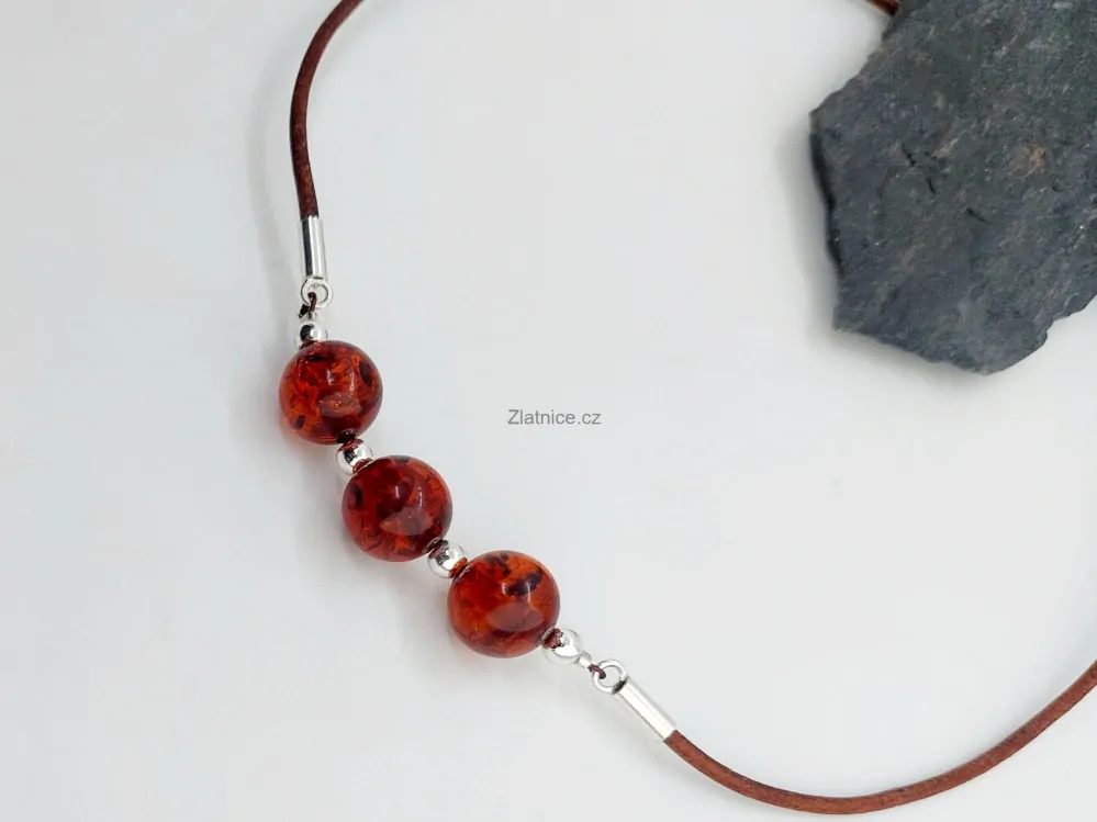 "RUJA" Náhrdelník s pravým jantarem Rujána, kůže, Ag