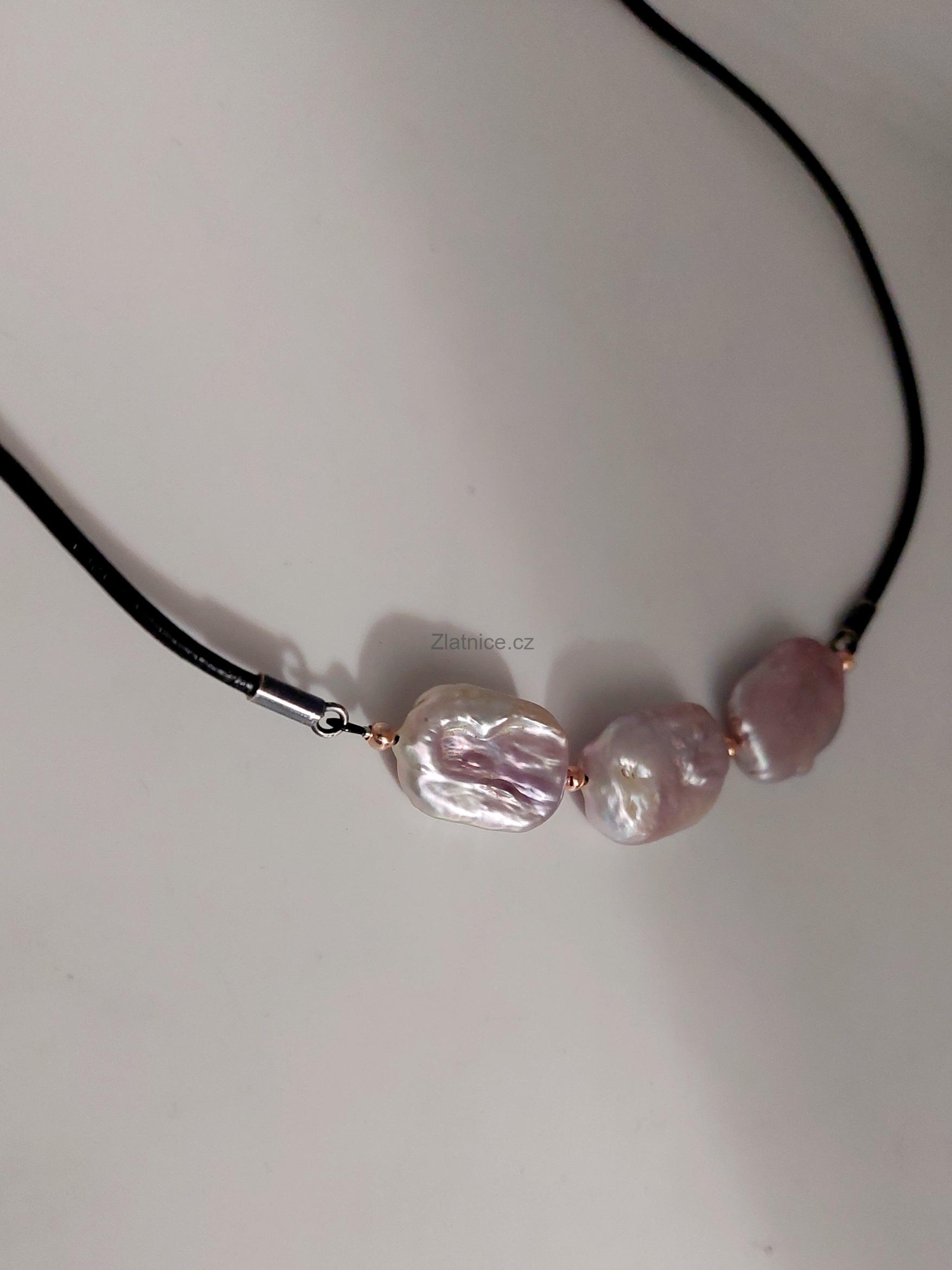 "KLEA" Modelový náhrdelník s barokními perlami,A