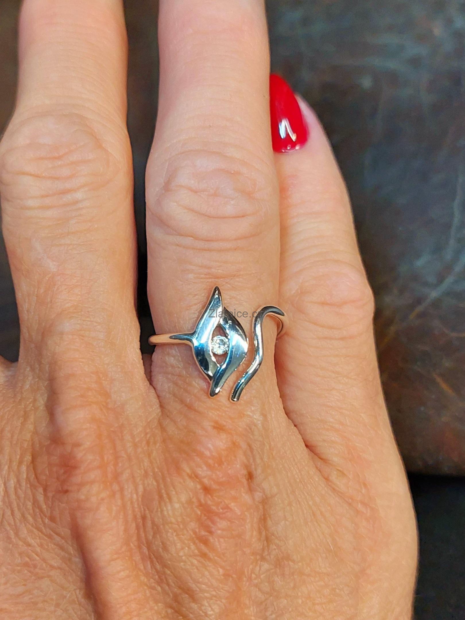 "LENA"Modelový prsten se zirkonem, stříbro