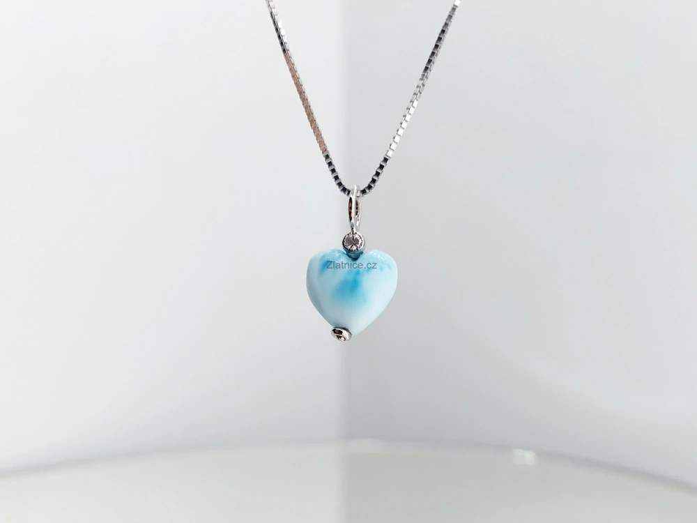 "LOVE"přívěsek pravý larimar, bílé Au, briliant