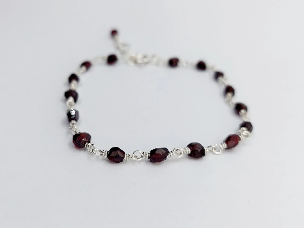 "GERI" náramek s pravým českým granátem r. 1860