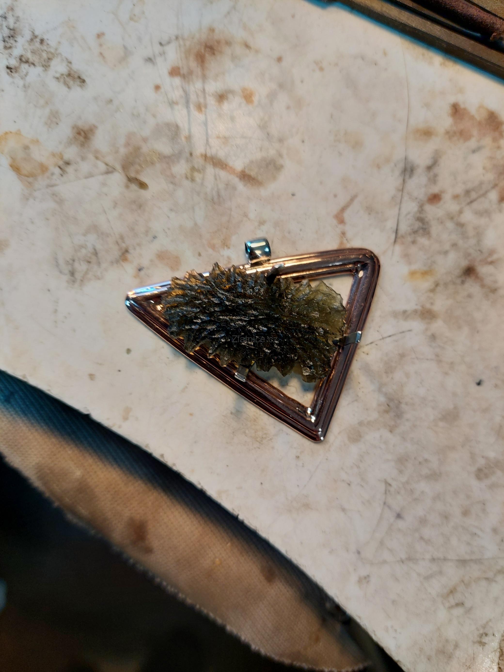 ...v tajemství...vltavín z Chlumu Ag