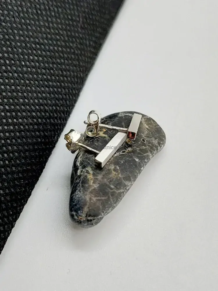 "NADČASOVÉÉ" jemné stříbrné náušnice