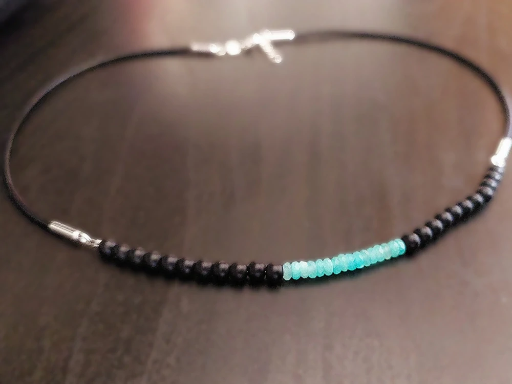 "BASE"Náhrdelník mozambický amazonit, onyx, kůže, Ag