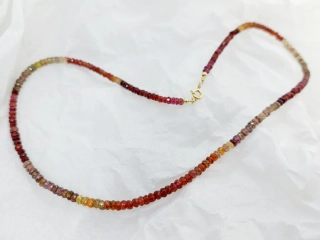 Náhrdelník "SEN" Tundru safíry AAA+ ve žlutém zlatě 14Kt 